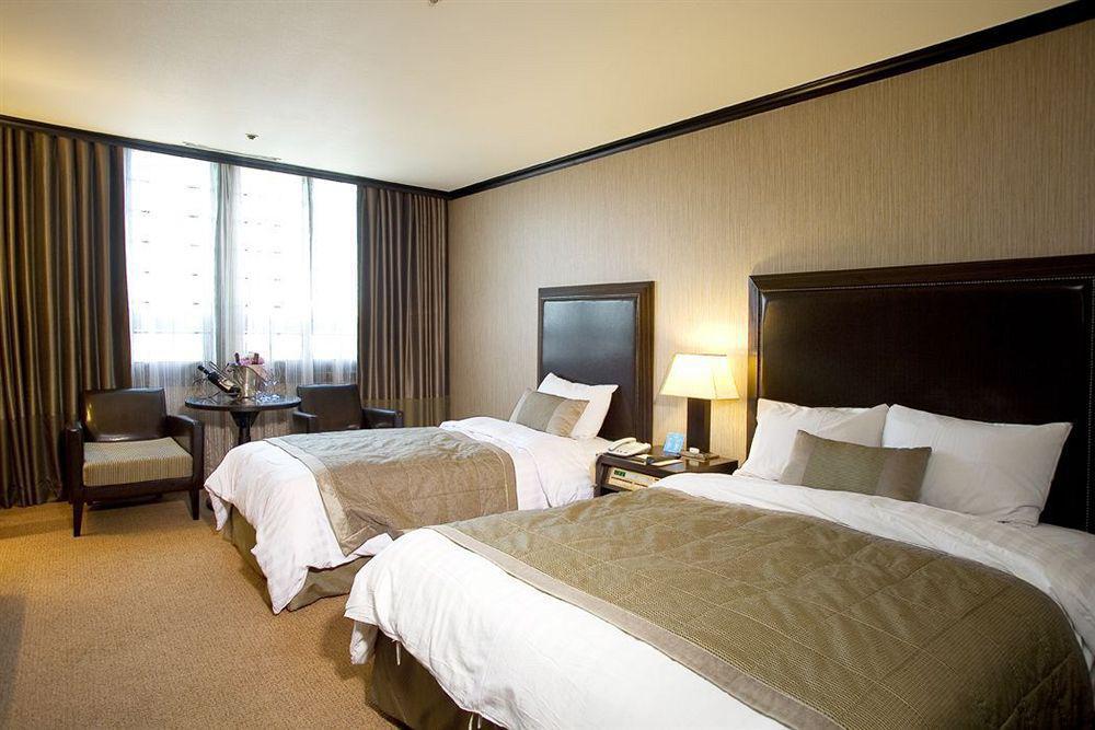 איצ'און Hotel Miranda מראה חיצוני תמונה
